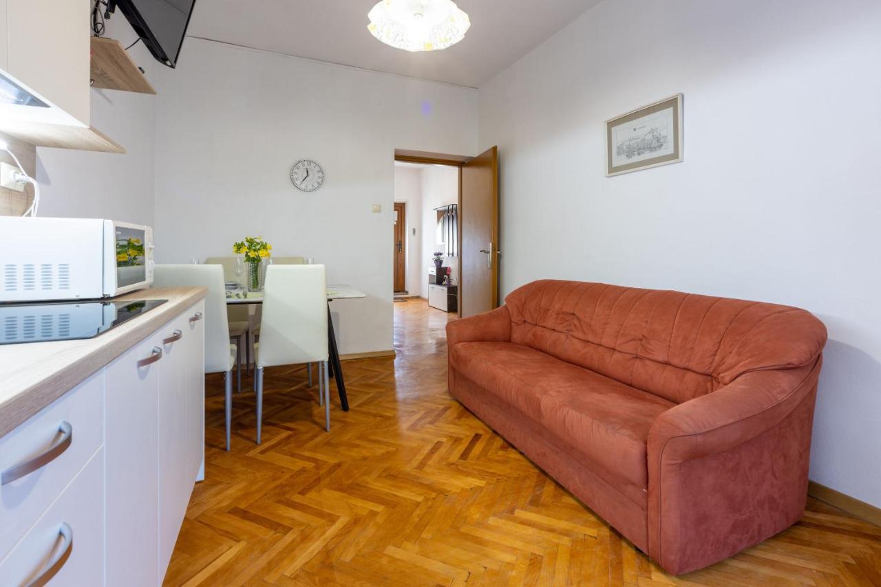 Apartments Sobol ツリクヴェニツァ エクステリア 写真