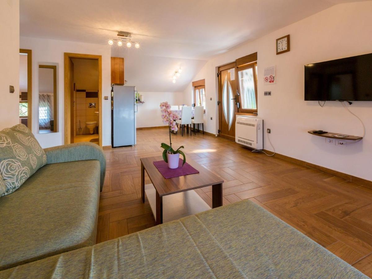 Apartments Sobol ツリクヴェニツァ エクステリア 写真