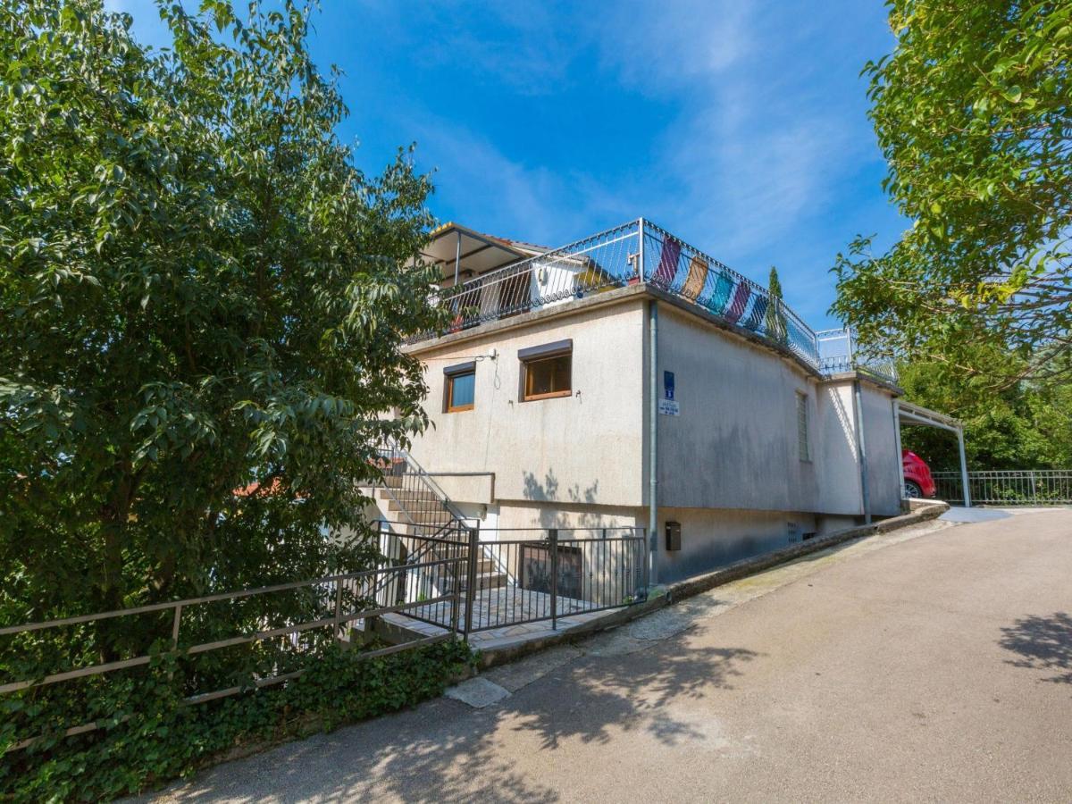 Apartments Sobol ツリクヴェニツァ エクステリア 写真